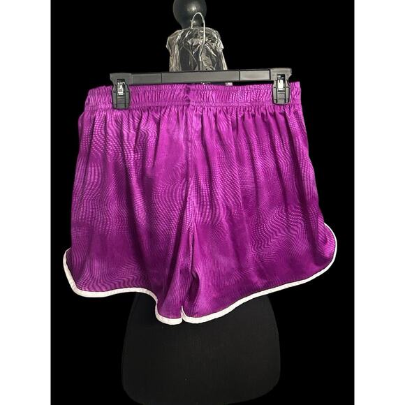Under‎ Armour Women's Loose Purple Athletic Shorts Sized Extra Large - Picture 4 of 6